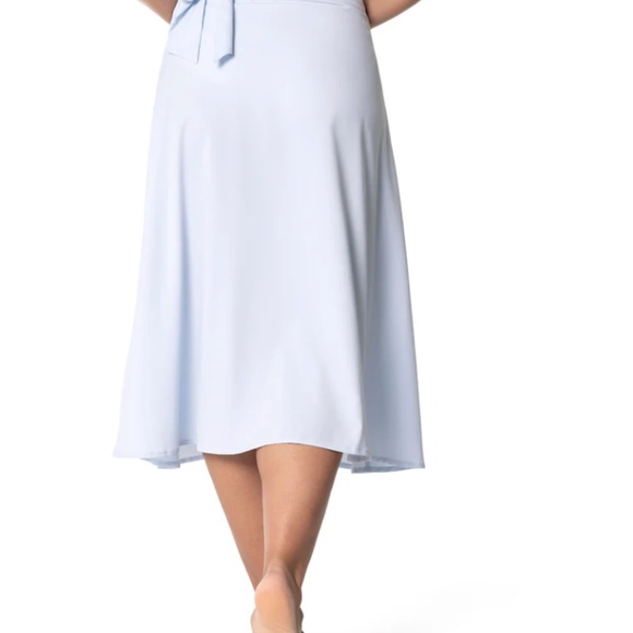 Coolibar Women's Convertible Wrap Skyride Isla - Aire Fabric - Picture 2 of 11